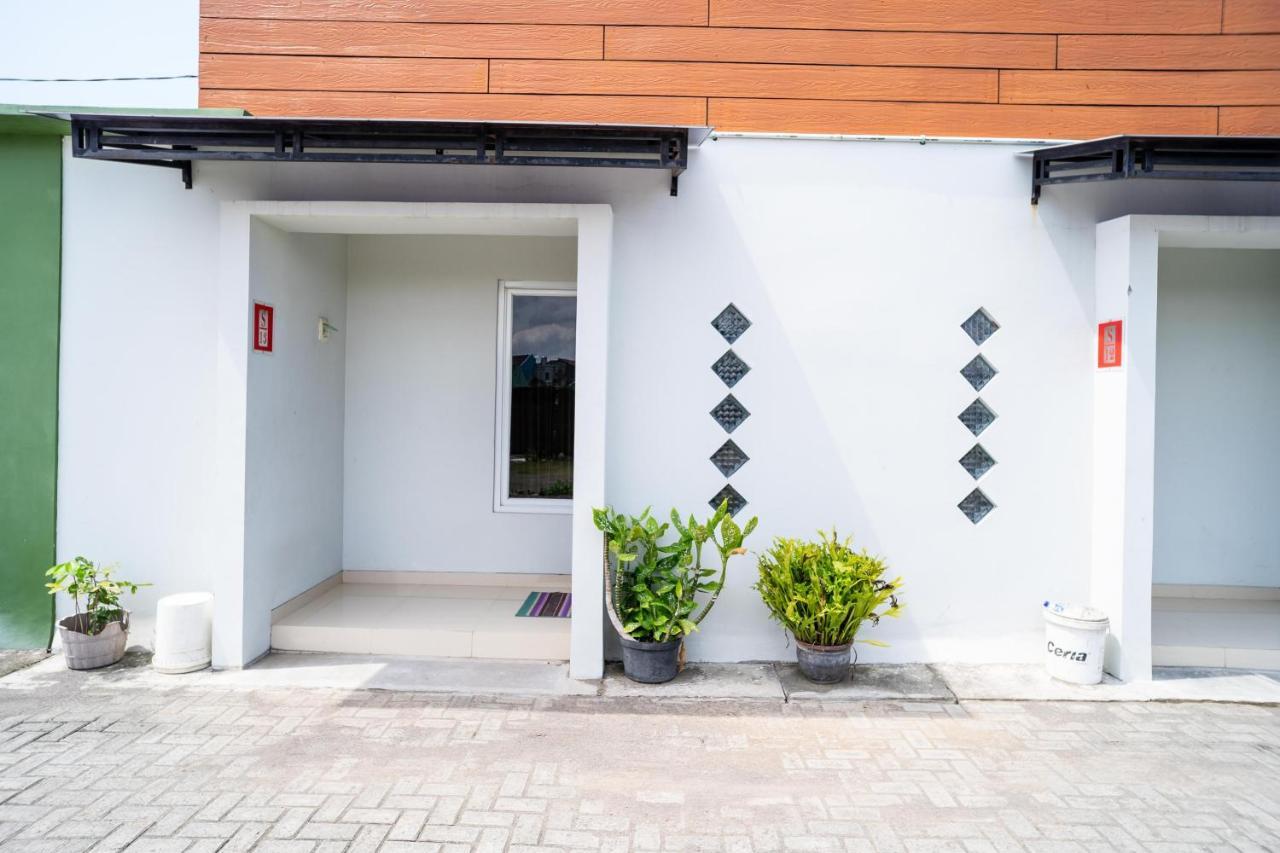 Koolkost Syariah Near Transmart Tegal Hotel Exterior foto